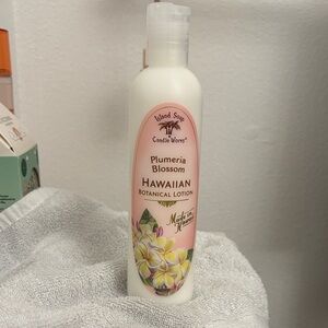 Plumeria Blossom Hawaiian Botanical Body Lotion